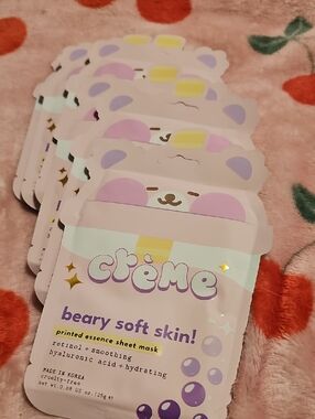 Crème Beary Soft Skin! Hydrating Sheet Mask — Pink